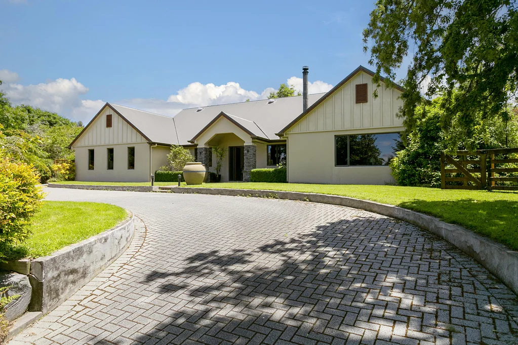 Acacia Bay 4房  Gated elegance in semi-rural Mapara