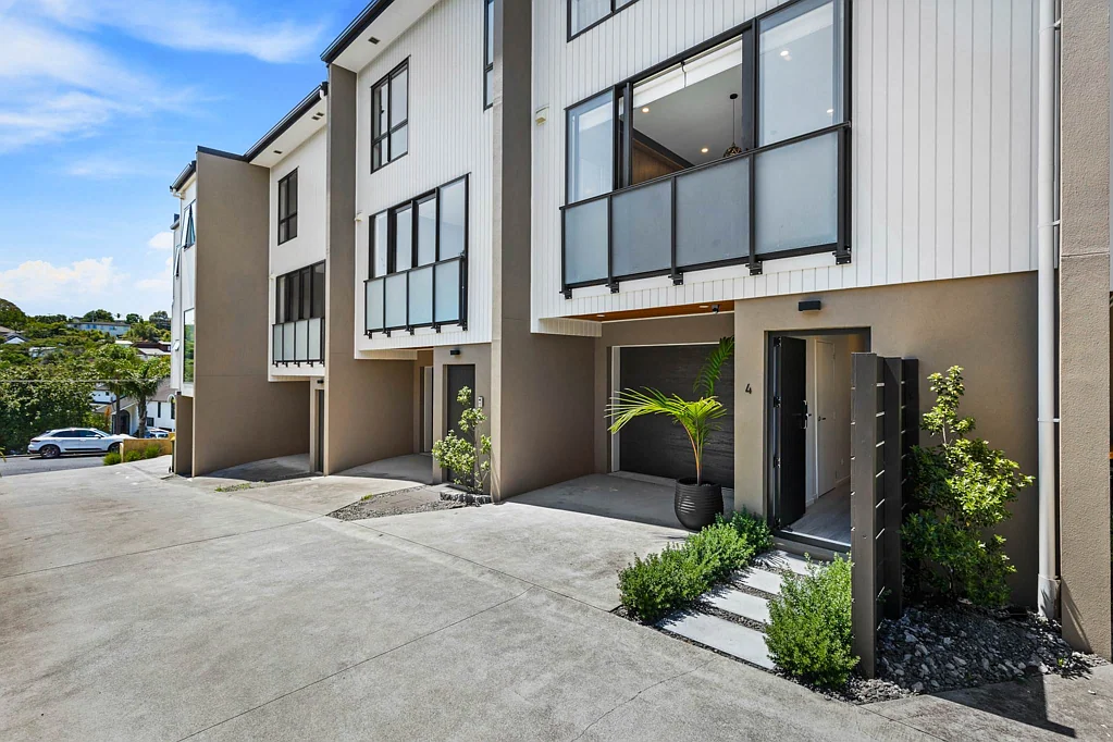 Mairangi Bay 3ห้องนอน Best Entry-Level Opportunity in Mairangi Bay