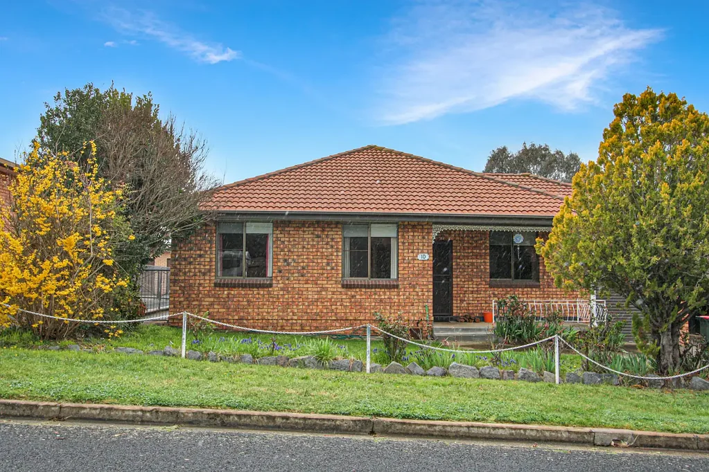 Family Home in a Quiet Berridale Street