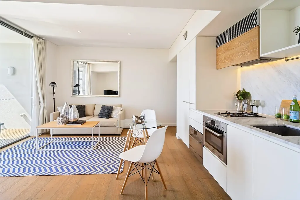 Stylish Urban Living in the Heart of Crows Nest