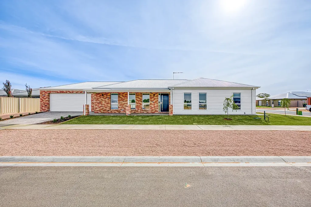 Red Cliffs 3ਬੈੱਡਰੂਮ Brand new home - never been lived in!