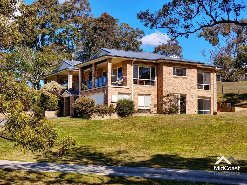 Hallidays Point 4 Slaapkamer Coastal Acreage with Excellent Ocean Views