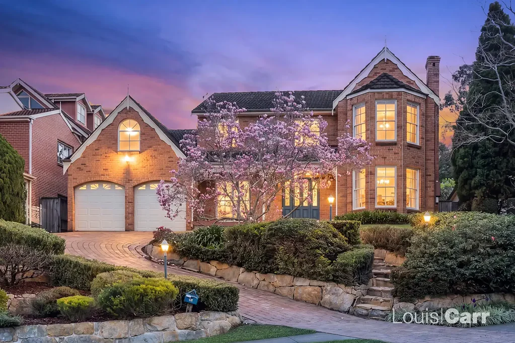 West Pennant Hills 5غرفة نوم Space & Scale: Family Entertainer, Address of Absolute Convenience, 550m to CityBus