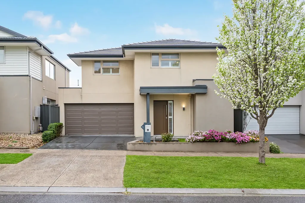 Greenvale 3침실 Spacious Family Living in Aspect Estate