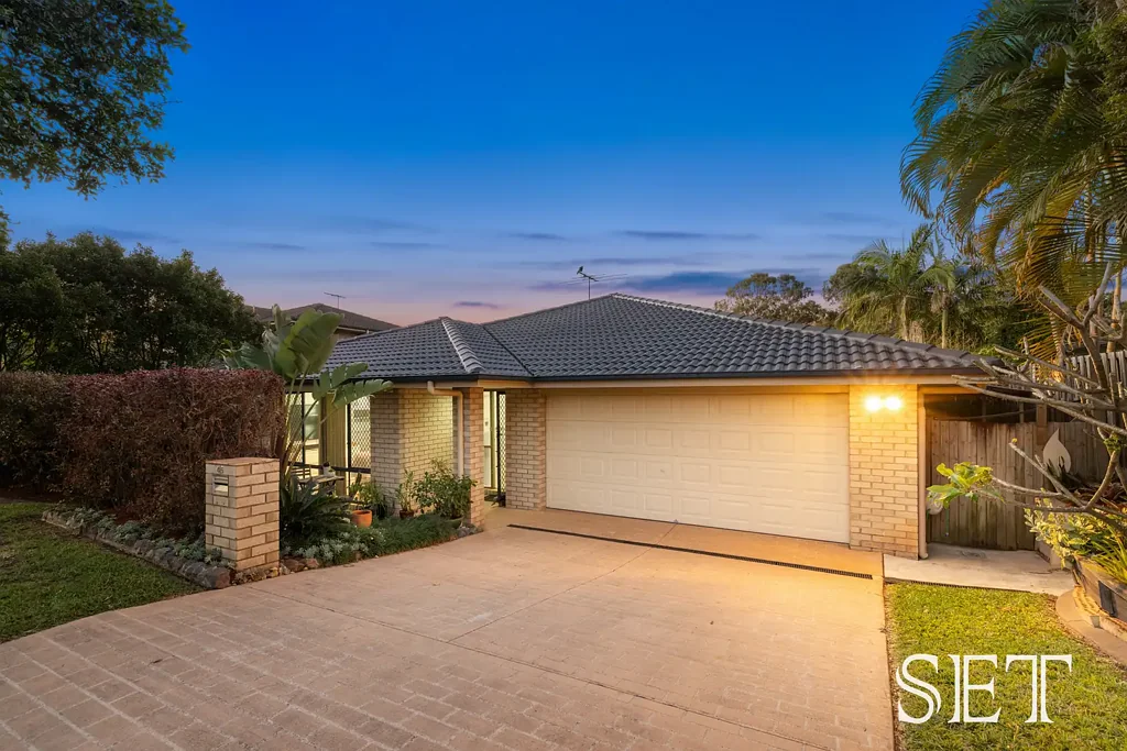 Kallangur 4 Bedroom 4 BEDROOM FAMILY HOME - READY TO MOVE IN