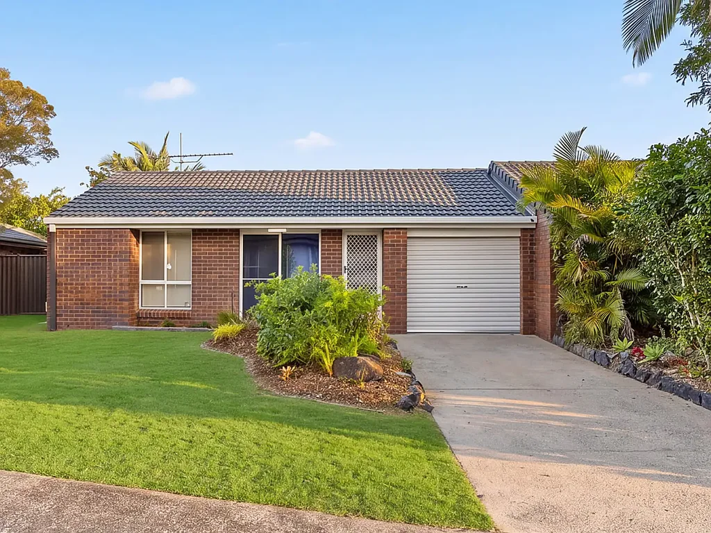 Helensvale 2房  NEWLY RENOVATED AND READY TO GO