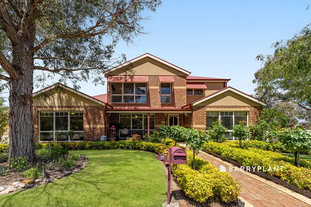 8 Mountain View Circuit, Beaconsfield, VIC 3807