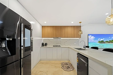 8A Banksia Road, Greenacre, NSW 2190, 4 slaapkamers, 3 badkamers, Apartment