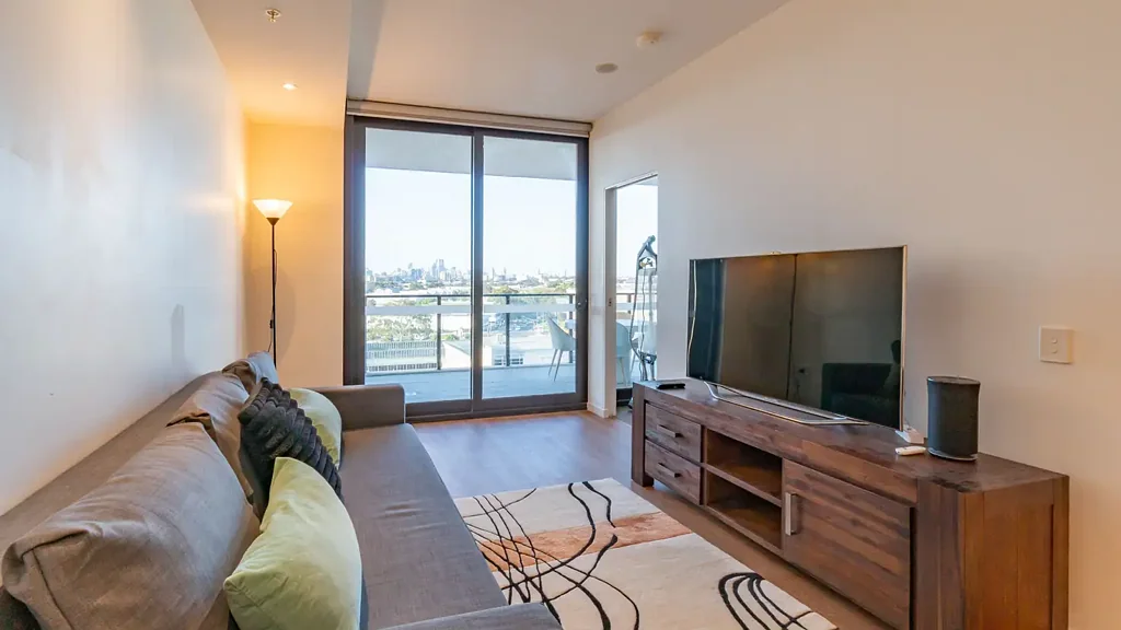 Spacious Furnished 2 Bedroom Apartment in Mascot