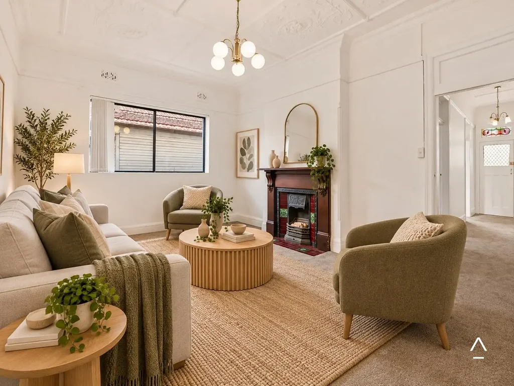 Spacious Four-Bedroom Family Home with Generous Outdoor Space
