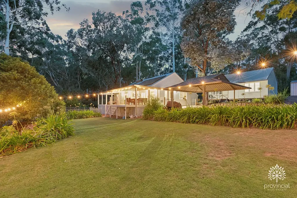 1845 Stoneville Road, Mundaring, WA 6073