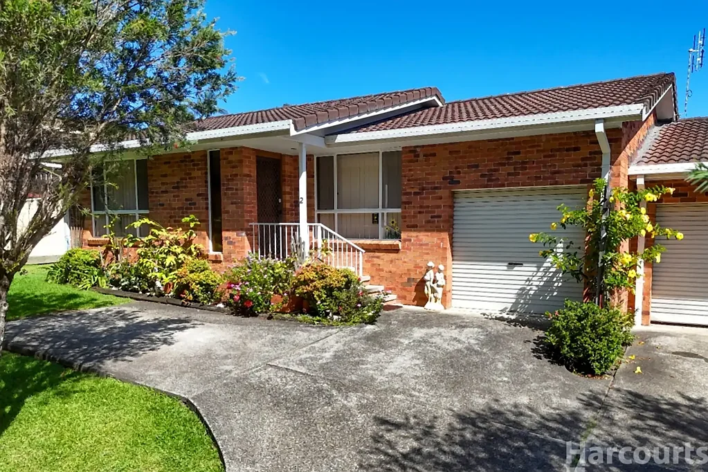 South West Rocks 2房  Affordable Coastal Duplex Offering Solid Original Charm Close to Town Beaches with Outstanding Value and Potential