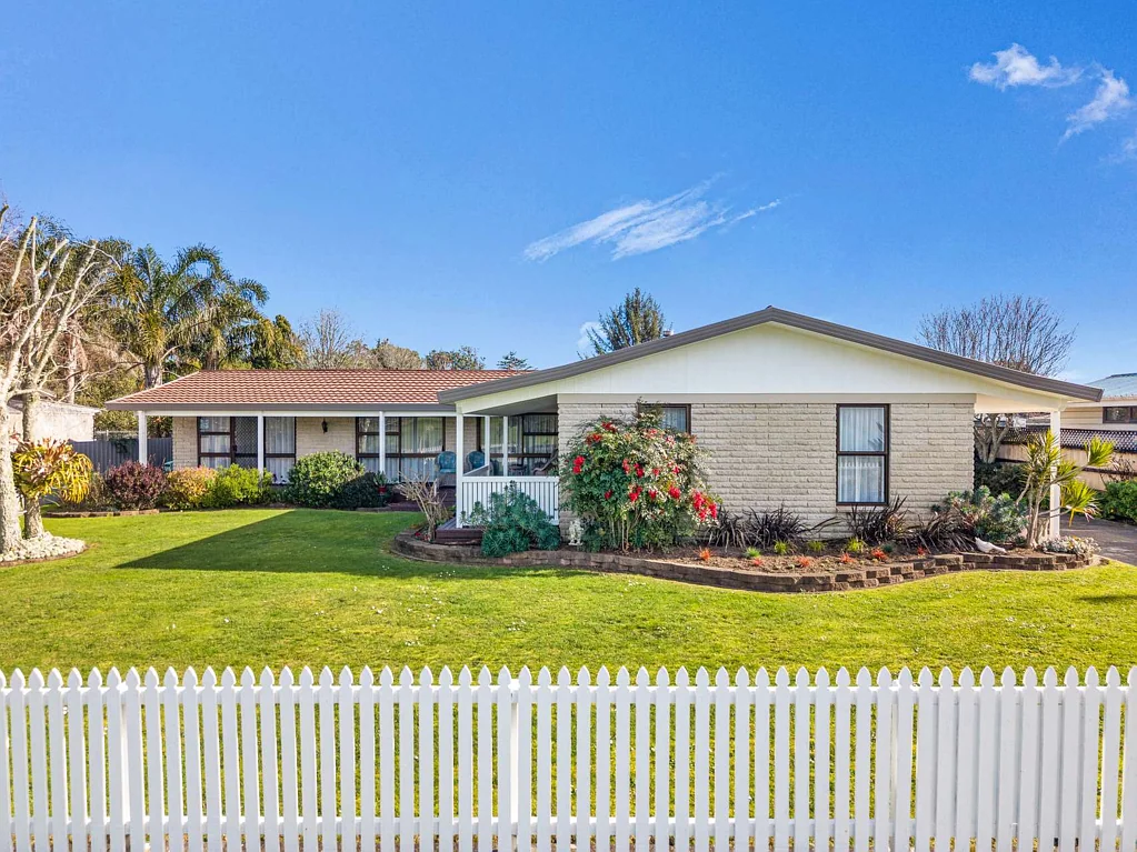 Waiuku 3બેડરૂમ Spacious, Sunny & Seriously Inviting