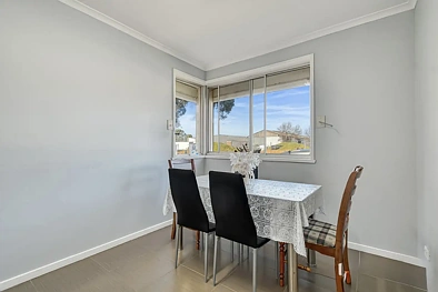 16 Lucian Avenue, Springvale, VIC 3171, 3房, 1浴, House