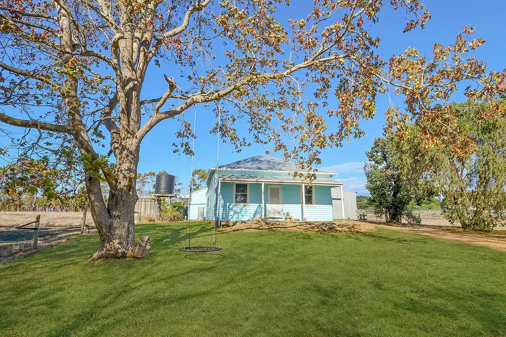 4065 Cobden-Warrnambool Road, Allansford, VIC 3277