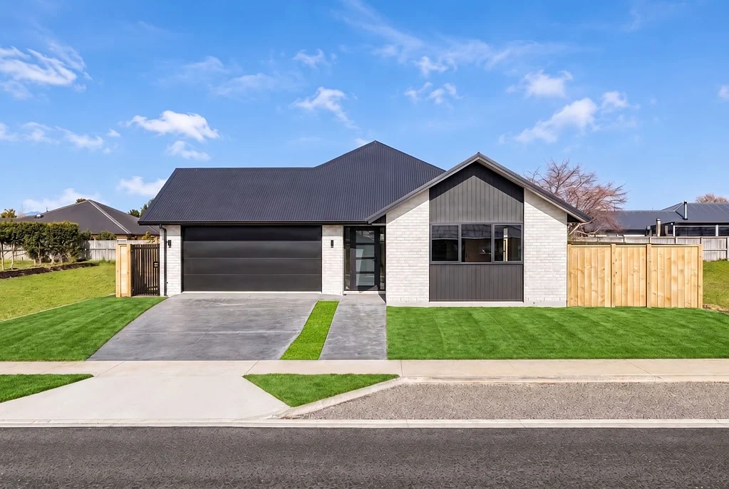 Cambridge 4 Bedroom Grace Park's Newest Masterpiece