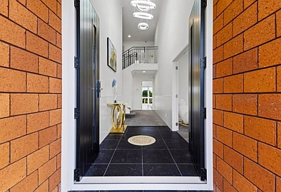 Lifestyle Hire in Semi -Urban Redoubut - Luxur...