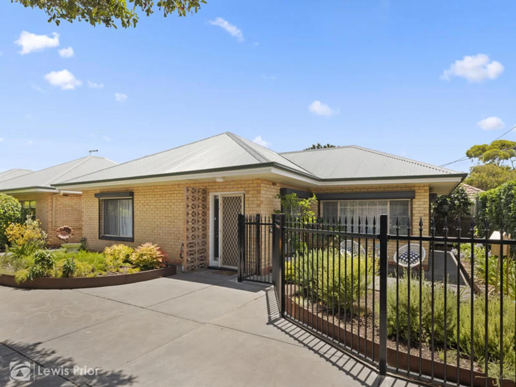 1/2 Frederick Street, South Brighton, SA 5048