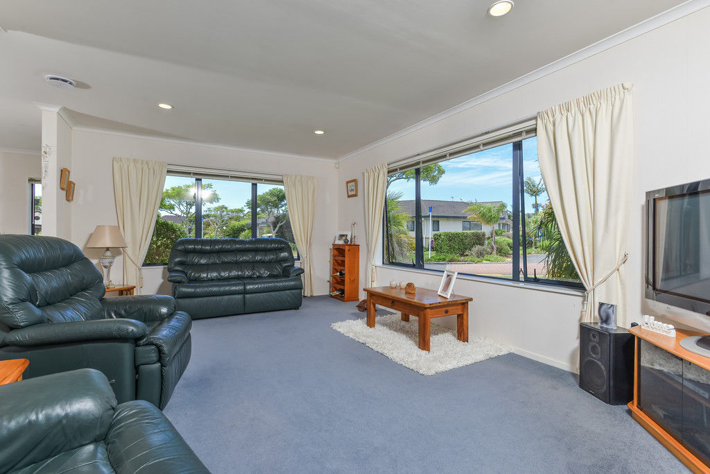 8a Millisle Place, East Tamaki Heights, Auckland - Manukau, 3 chambres, 0 salles de bain