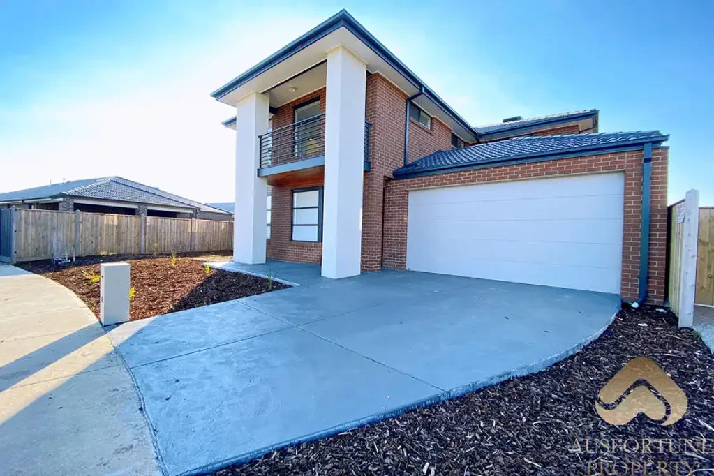 Luxurious Double story big family home