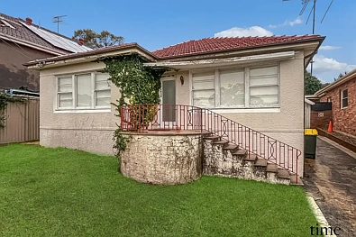 6 Martin Street, Blakehurst, NSW 2221, 3房, 1浴, House