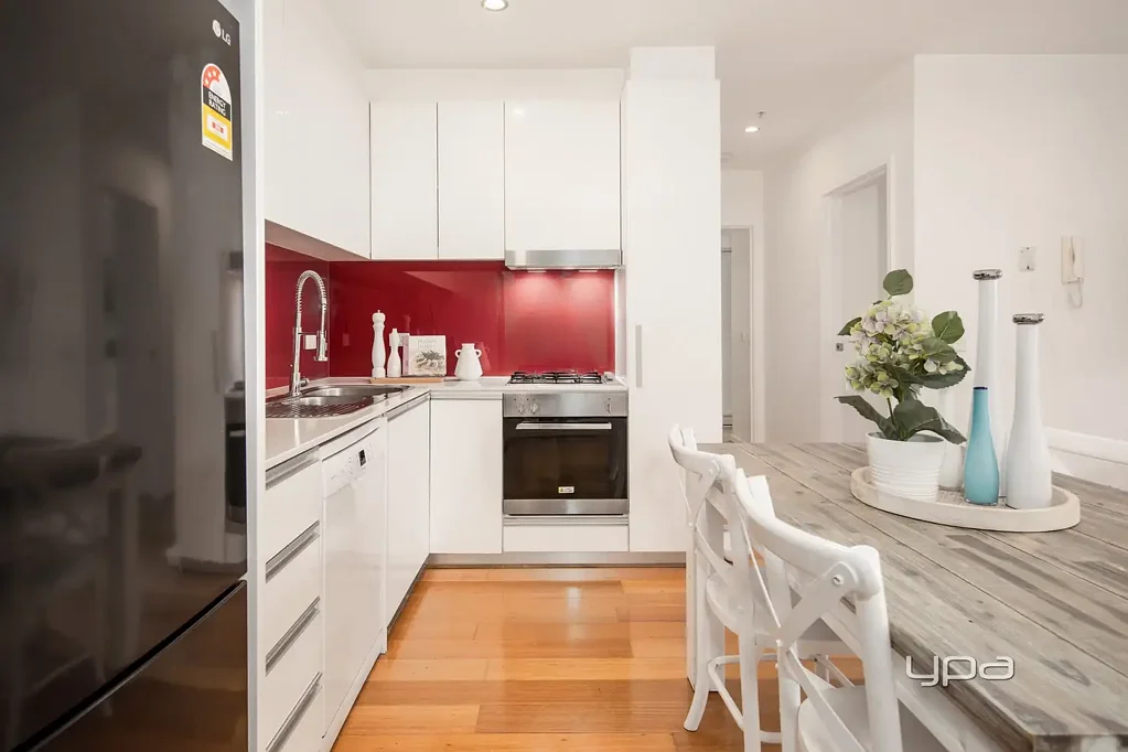 Maribyrnong 2 Bedroom LOCATION, LOCATION, LOCATION