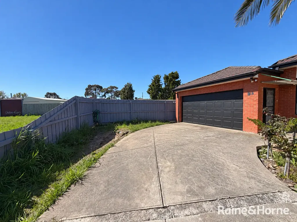 बाहरी क्षेत्र - 8b Kingdom Court, Roxburgh Park, VIC 3064