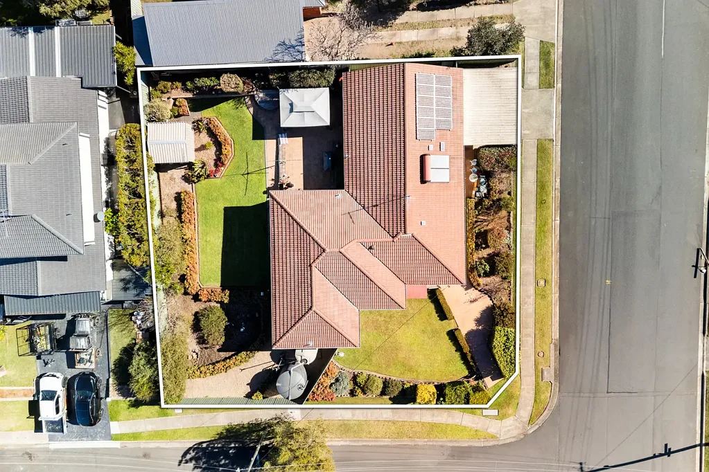 Emu Heights 4chambre Position, Space & Potential on 841m2
