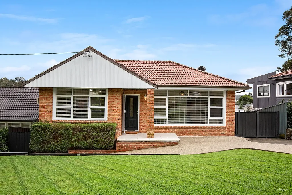 18 Boronia Avenue, Adamstown Heights, NSW 2289