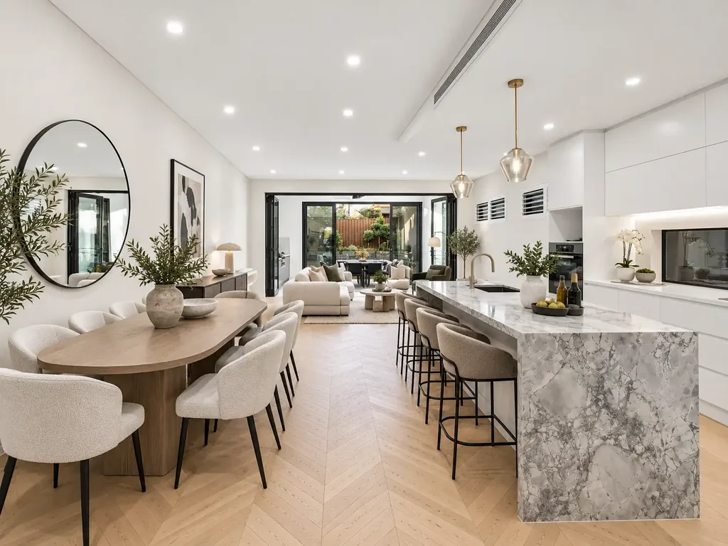 Luxury Four-Bedroom Duplex with Designer Interiors, Alfresco Entertaining & Landscaped Backyard