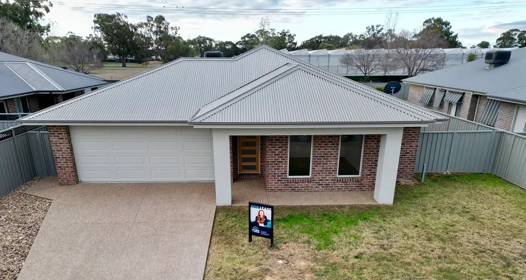 20 mins to Albury - 4 Bedroom Home