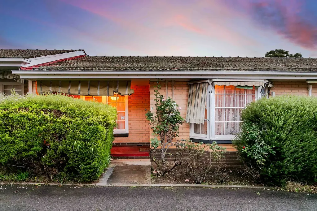 Mitcham 2غرفة نوم Solid Brick Homette in a Coveted Mitcham Setting