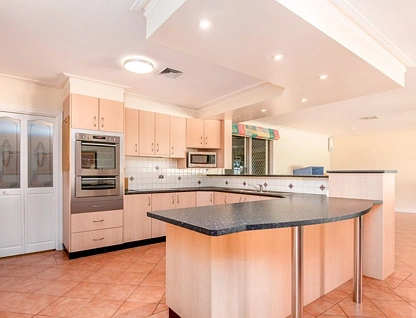 13 Hovell Crescent, Shepparton, Shepparton, 9 Schlafzimmer, 3 Badezimmer, House