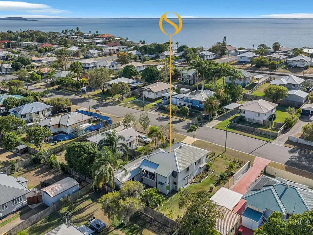 Barney Point 3ਬੈੱਡਰੂਮ Beachside Family Home with Shed & Storage/Workspace Galore!