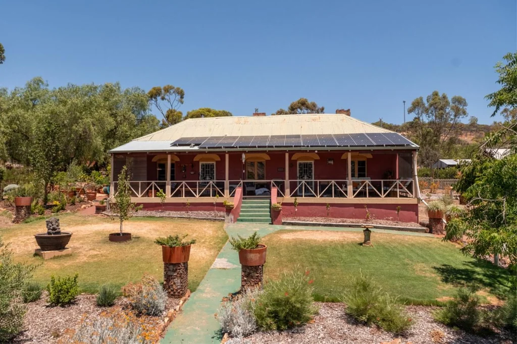 Toodyay 4 Bedroom Wonderful Heritage Property for Sale in Toodyay ~ Fabulous  Country Retreat on 3103m2