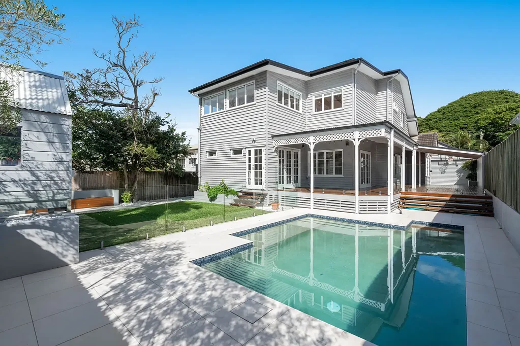 Fabulous Family Home in Spectacular Location!