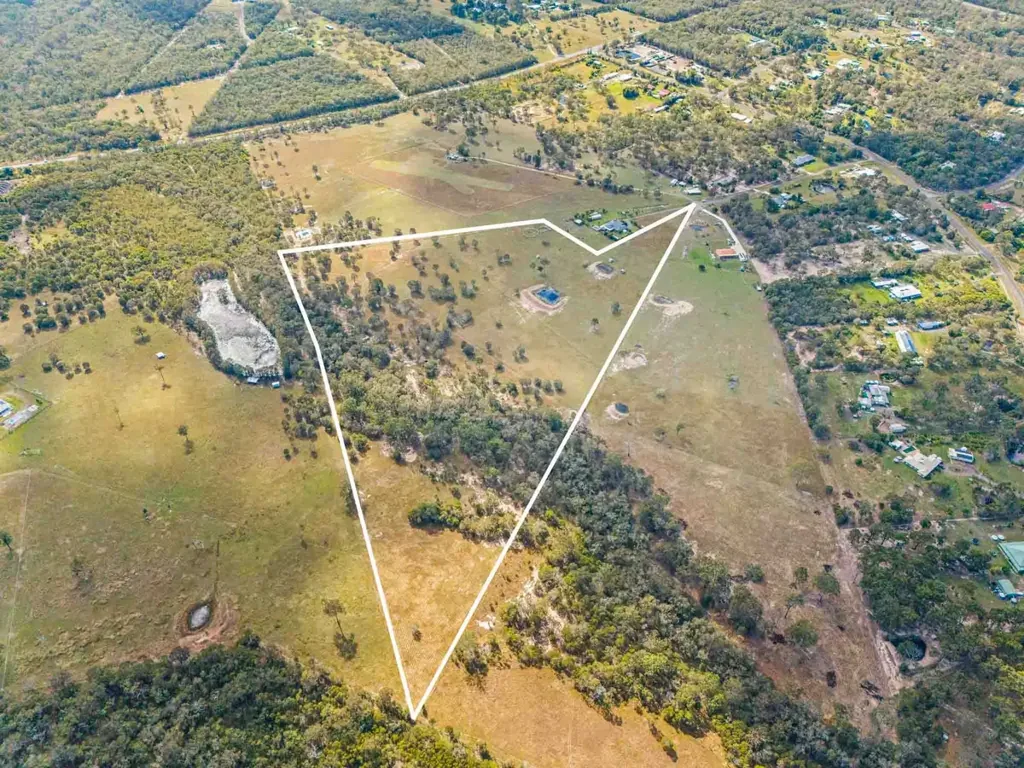 Walligan  35 STUNNING ACRES OF PEACEFUL BUSH TO BAY LIVING