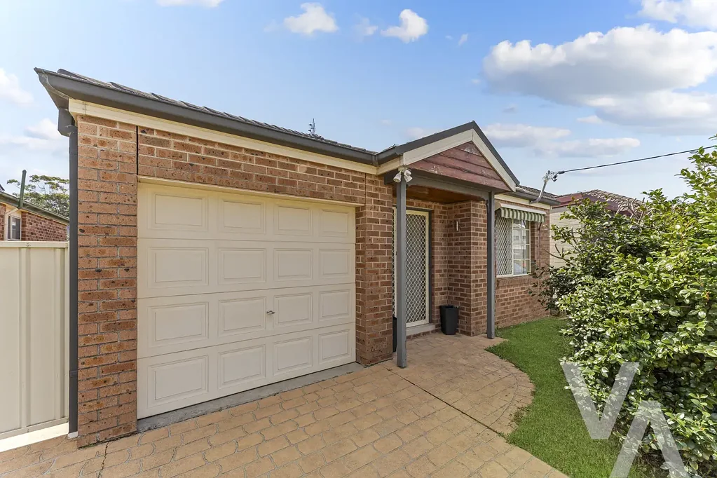 Merewether 2房  Your Next Move.