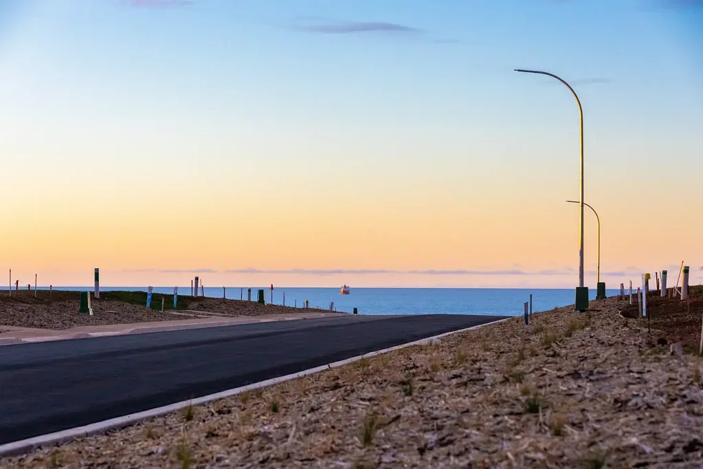East Devonport Oceana - Face ^ North - New Premier Coastal Development