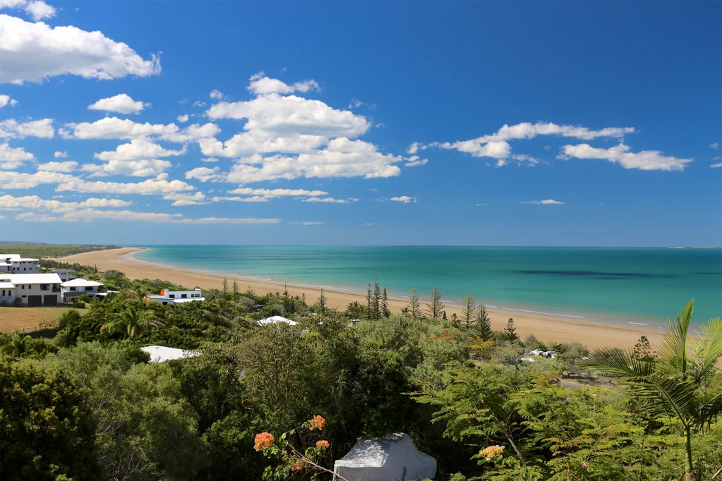 Yeppoon 4침실 Million-Dollar Views on Yeppoon’s Best Street!