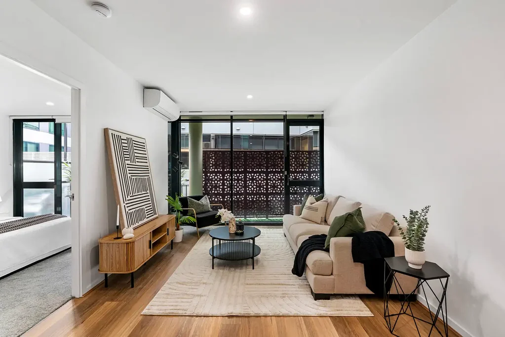 South Melbourne 3chambre Inner-City Sophistication with Space, Style & City Views