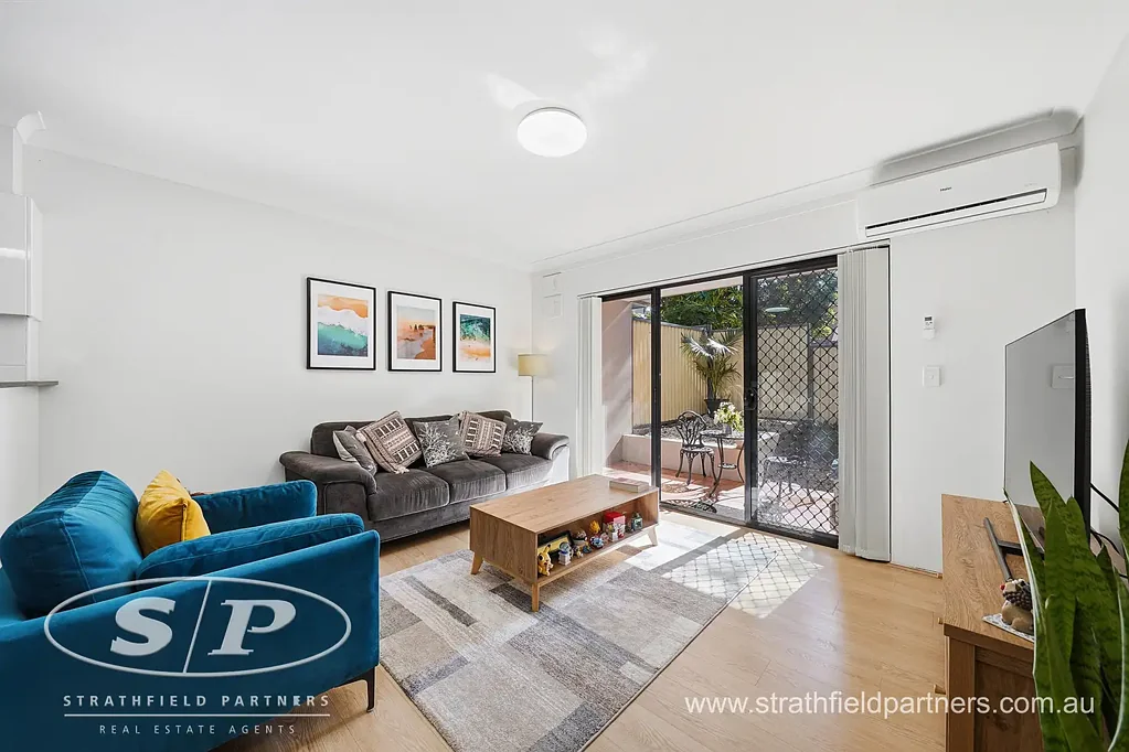 Homebush West 2房  Ground-Floor Sanctuary with Private Courtyard in a Prime Lifestyle Pocket