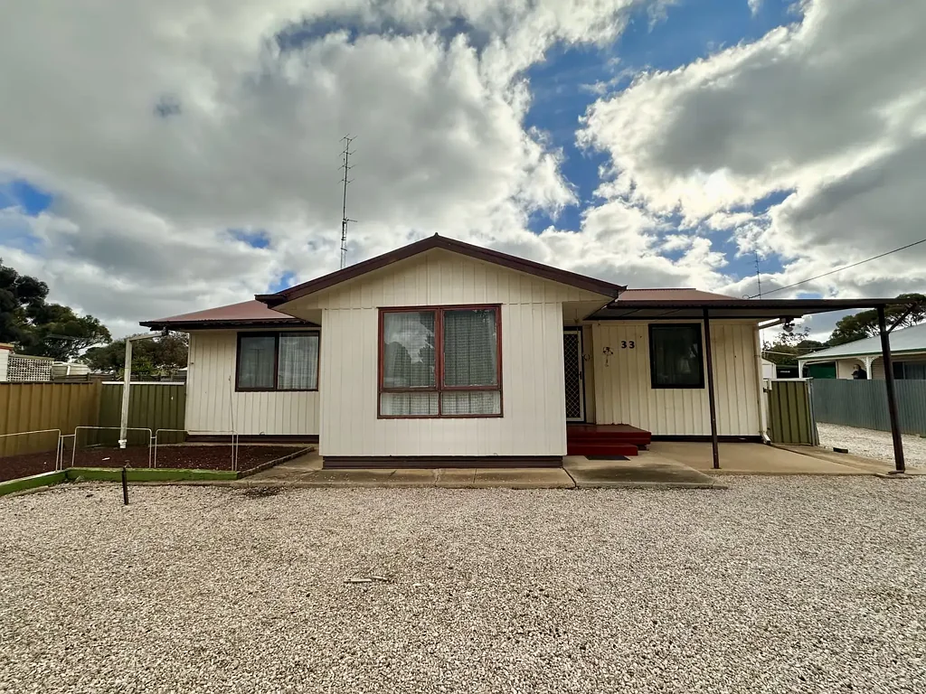 33 Railway Tce W, Snowtown, SA 5520