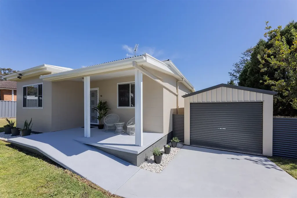 Bellbird 4Zimmer Modern well presented and spacious family home ready to move in and live