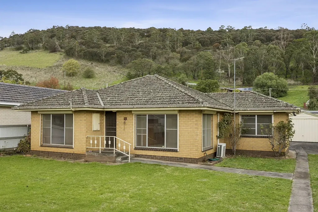 23 Wright Street, Camperdown, VIC 3260, 3 Bedrooms, 1 Bathrooms, House