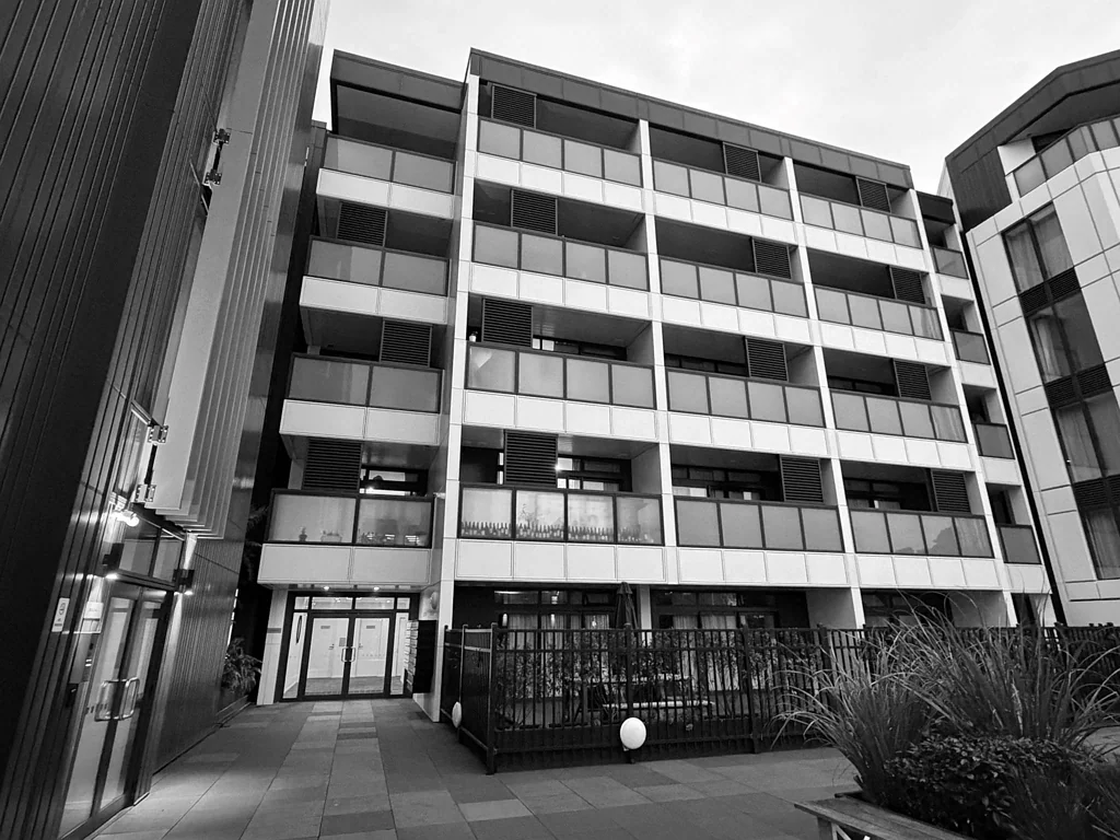Newmarket 1房  MORTGAGEE SALE