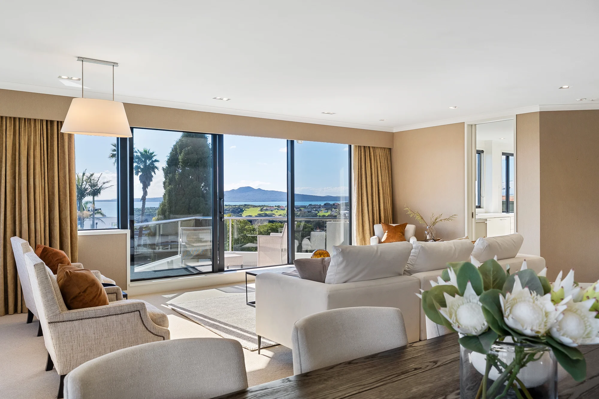 Orakei 3 Bedroom Orakei's Most Wanted: Downsize without Compromise