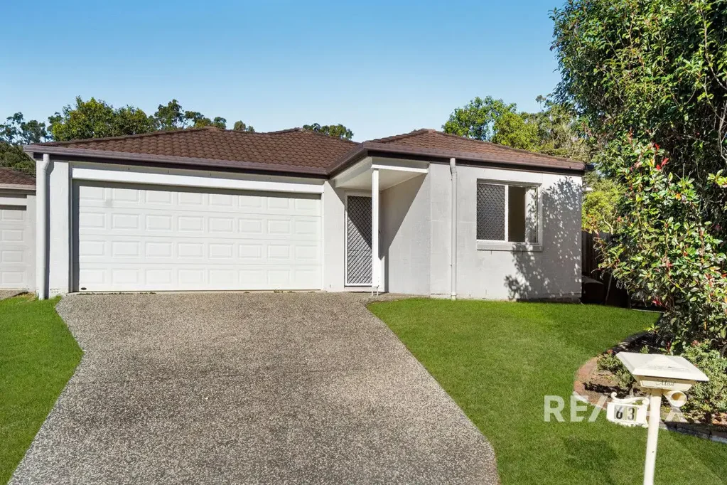 Bushland Views, Family Comfort & Exceptional Location