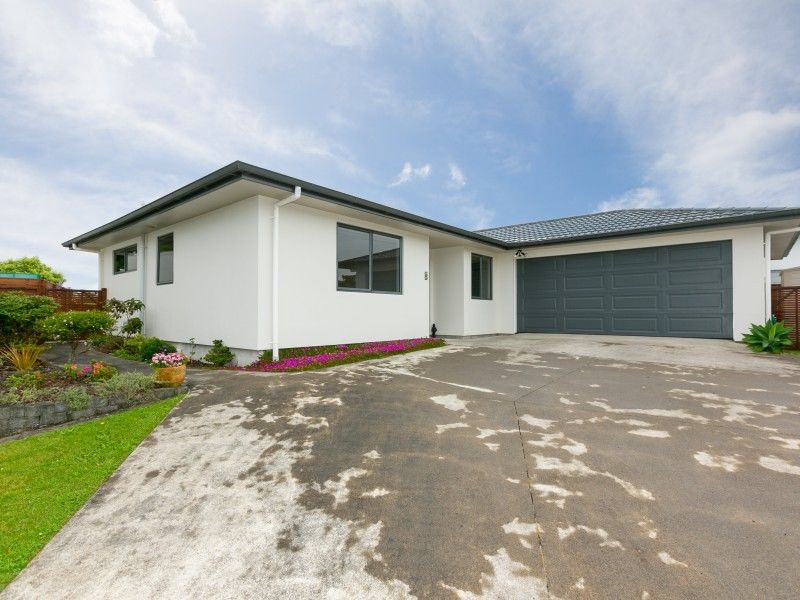 17 Winstone Place, Highlands Park, New Plymouth, 4 Kuwarto, 2 Banyo