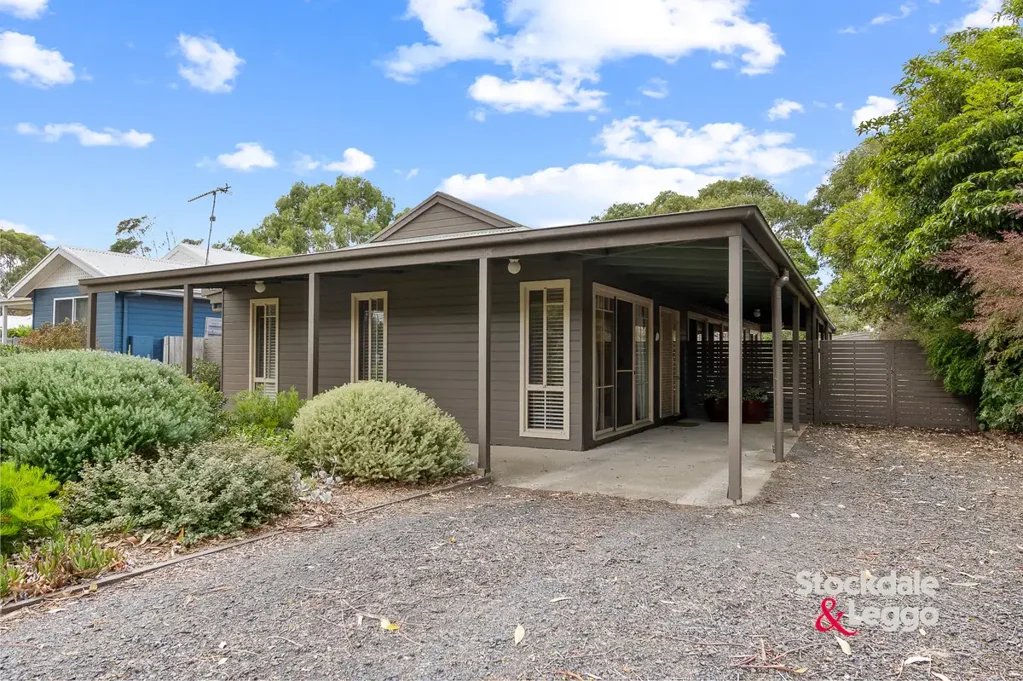 Inverloch 3Phòng ngủ MOVE IN READY HOME IN A SOUGHT-AFTER LOCATION